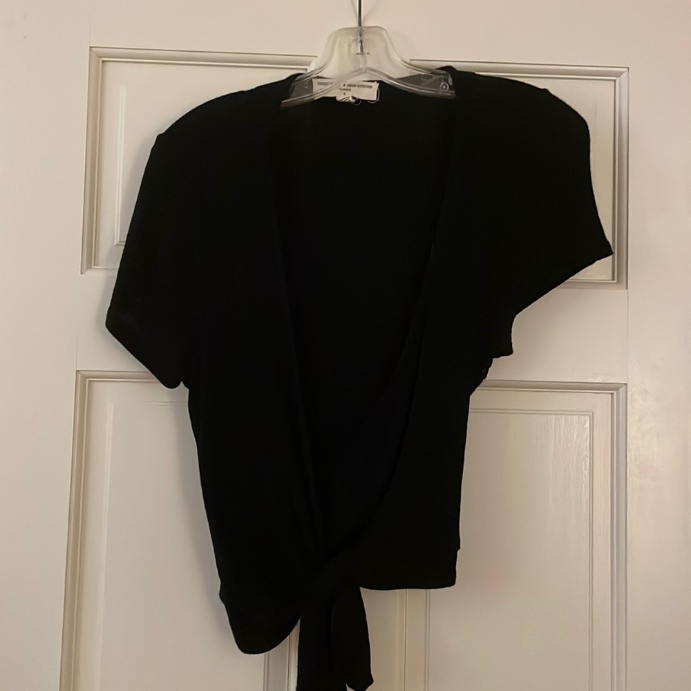 Cross tie shirt